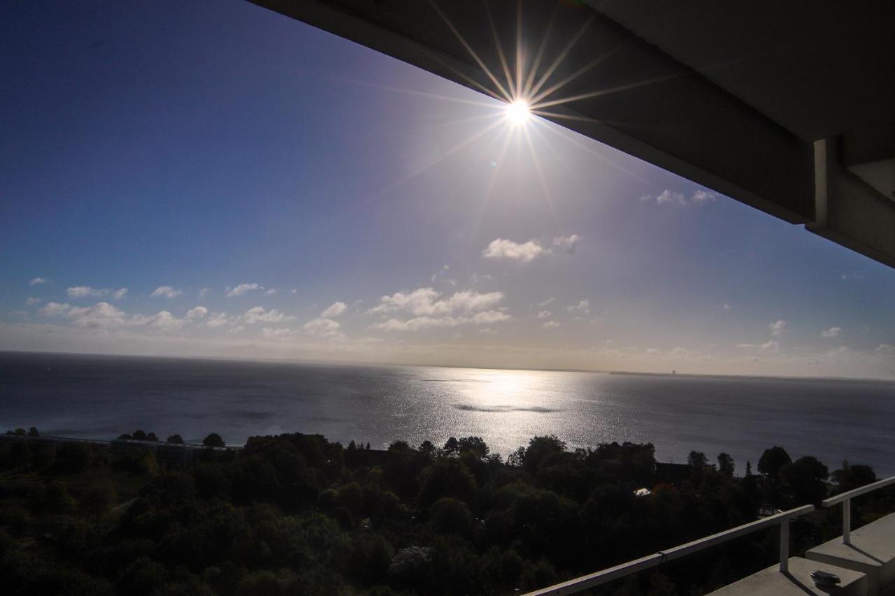Wohnung Mit Traumhaftem Meerblick Und Schwimmbad Sierksdorf Exterior foto